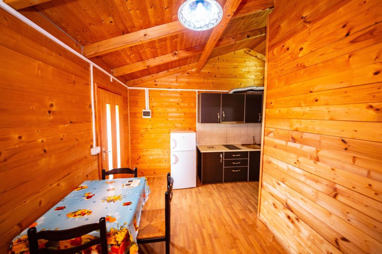 Guest House Luiza Borsh Zewnętrze zdjęcie