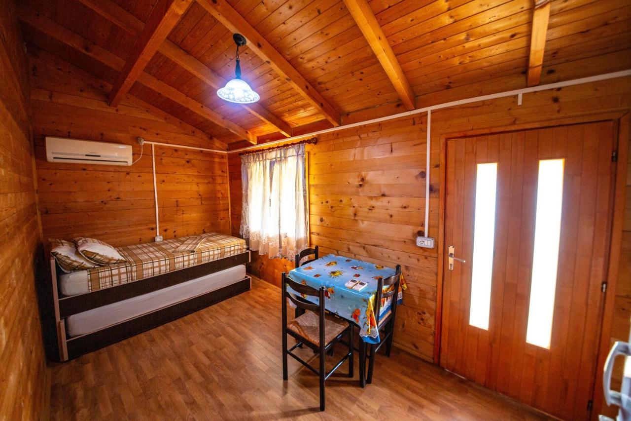 Guest House Luiza Borsh Zewnętrze zdjęcie