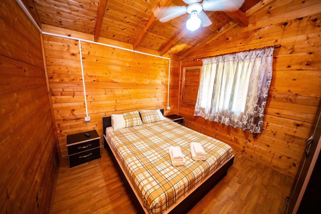 Guest House Luiza Borsh Zewnętrze zdjęcie